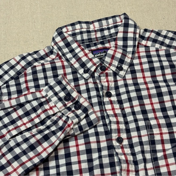 Patagonia Shirt Men Medium White Red Plaid Organic Cotton Long Sleeve ButtonUp - Picture 1 of 6